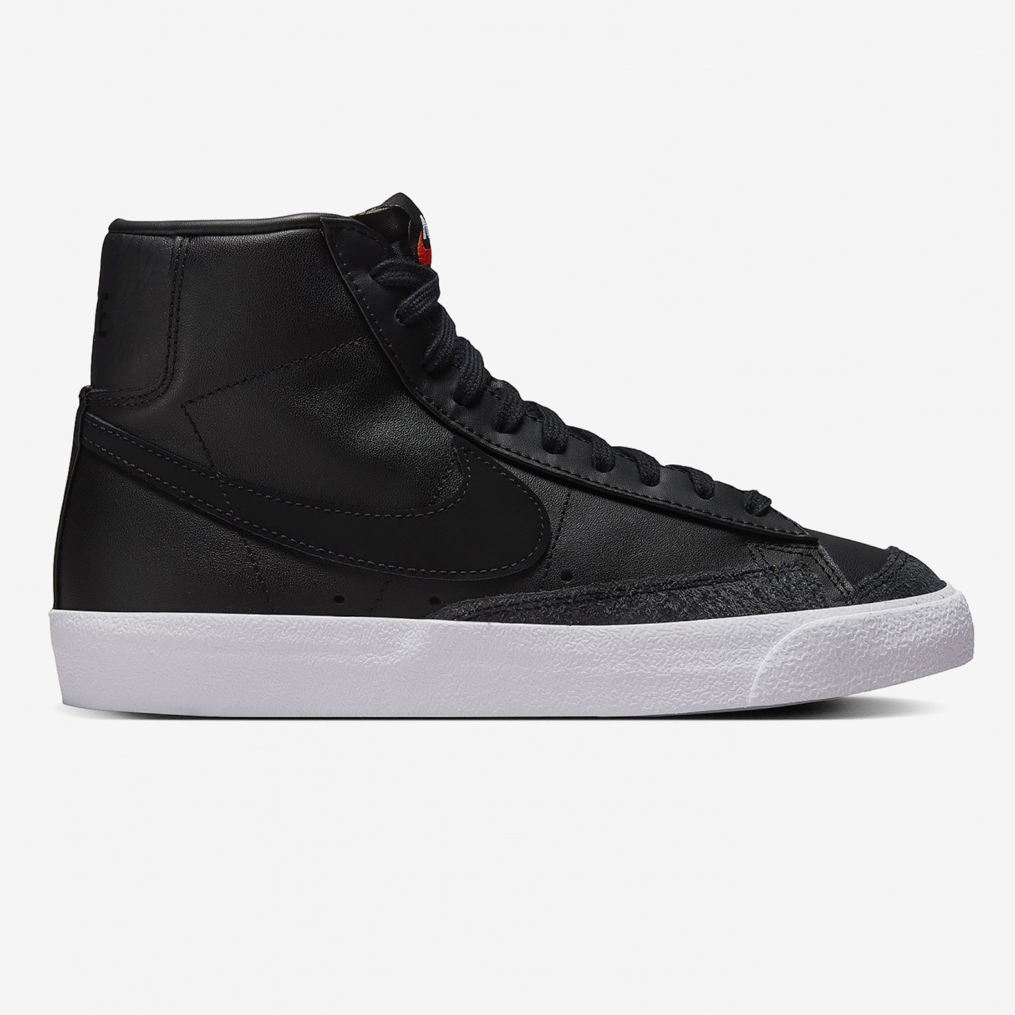 

Кроссовки Nike Blazer Mid 77, Черный